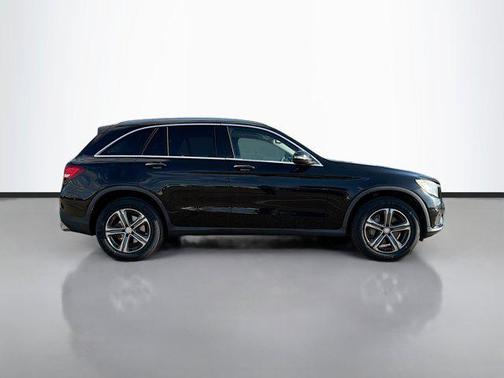2016 Mercedes-Benz GLC 300 Base
