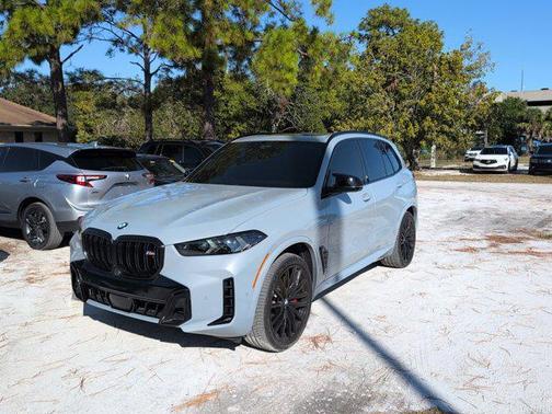 2024 BMW X5 M60i