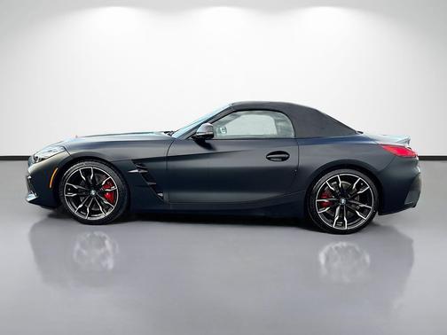 Black Sapphire Metallic 2026 BMW Z4 M40i