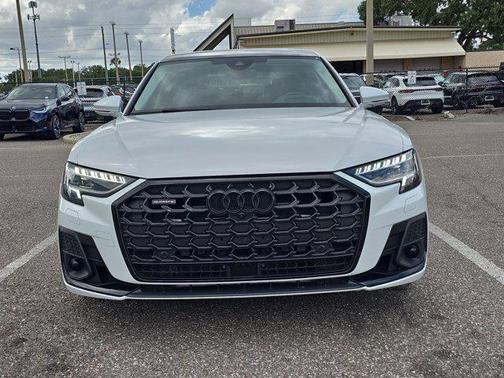 2023 Audi A8 L 55 TFSI quattro Tiptronic
