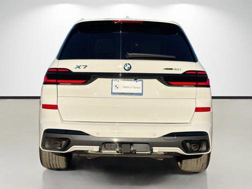 2026 BMW X7 xDrive40i