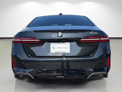 Black Sapphire Metallic 2024 BMW 530 530i