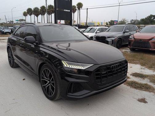 2021 Audi Q8 55 Premium Plus