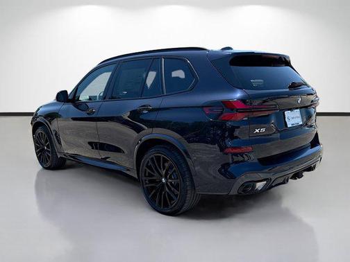 Carbon Black Metallic 2026 BMW X5 xDrive40i