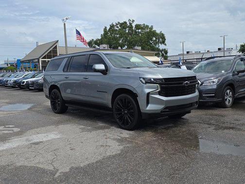 2024 Chevrolet Suburban RST