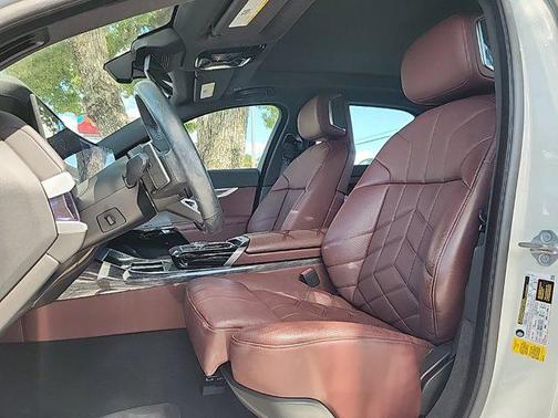 2023 BMW 740 i