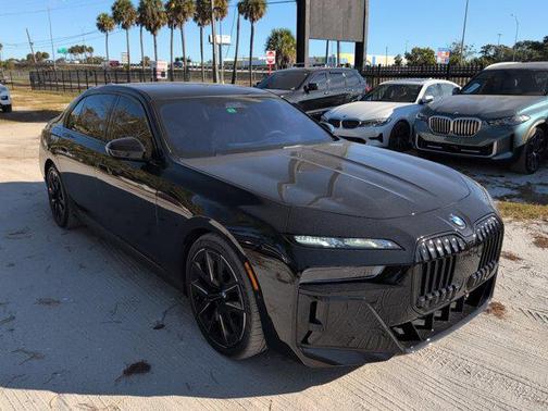 2023 BMW 760 i xDrive