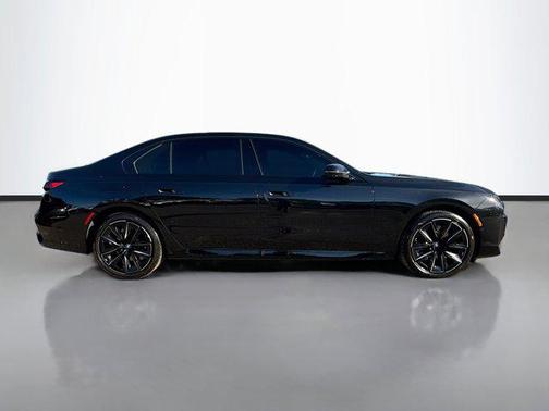 2023 BMW 760 i xDrive
