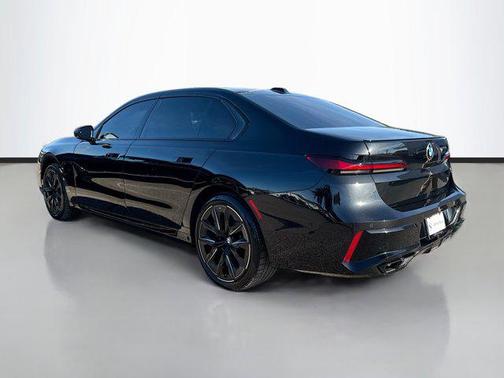 2023 BMW 760 i xDrive