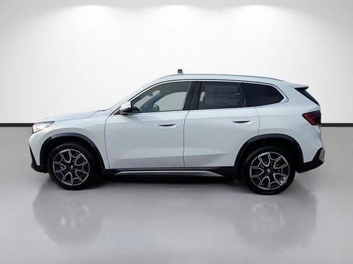 Alpine White 2026 BMW X1 xDrive28i