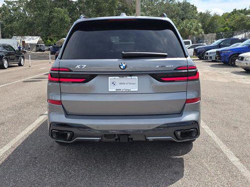 2026 BMW X7 xDrive40i