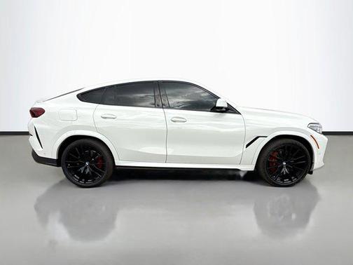 2022 BMW X6 xDrive40i