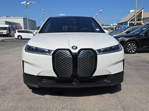 2025 BMW iX xDrive50
