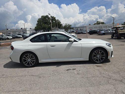 2024 BMW 230 i