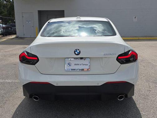 2024 BMW 230 i