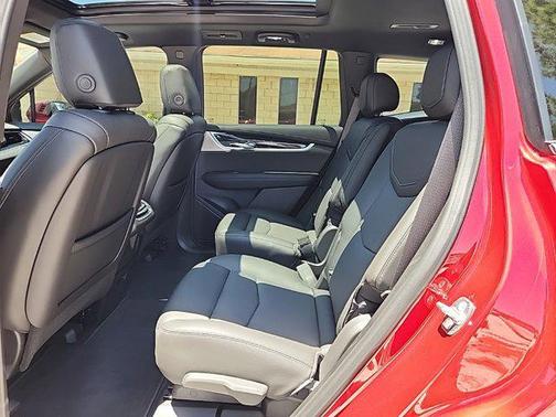 2024 Cadillac XT6 Premium Luxury FWD