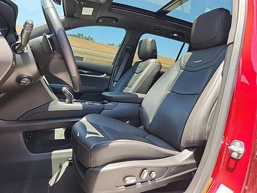 2024 Cadillac XT6 Premium Luxury FWD