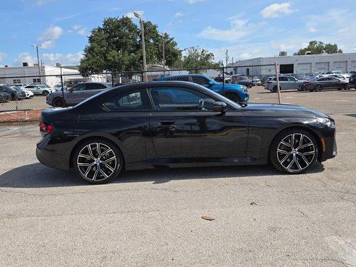 2024 BMW 230 i