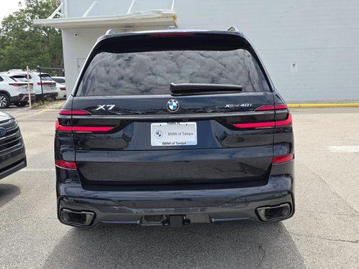 2026 BMW X7 xDrive40i