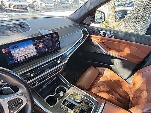 2023 BMW X7 xDrive40i