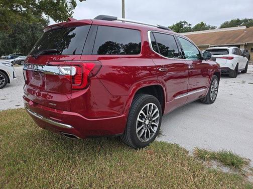 2020 GMC Acadia Denali