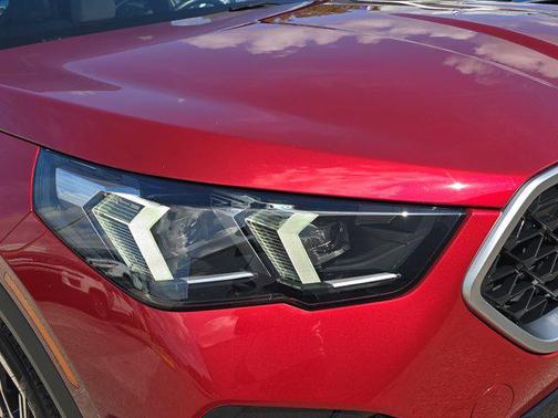 2025 BMW X2 xDrive28i