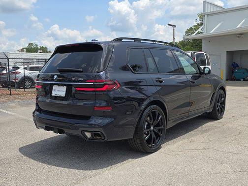 2024 BMW X7 xDrive40i