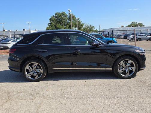 2023 Genesis Electrified GV70 Advanced AWD
