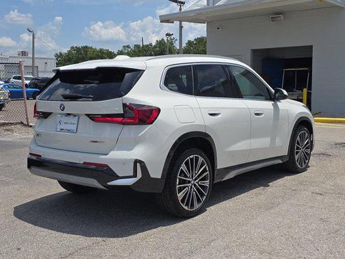 2025 BMW X1 xDrive28i