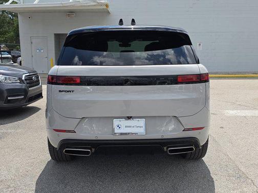 2024 Land Rover Range Rover Sport SE