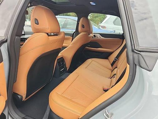 2025 BMW M440 i