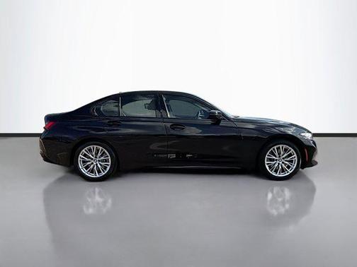 2023 BMW 330 i