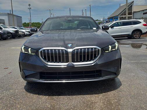 2025 BMW 530 i