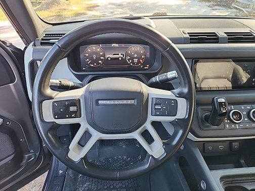 2020 Land Rover Defender 110 HSE