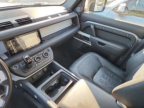 2020 Land Rover Defender 110 HSE