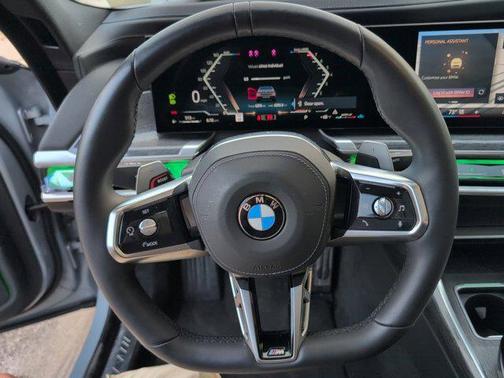 2025 BMW 740 740i