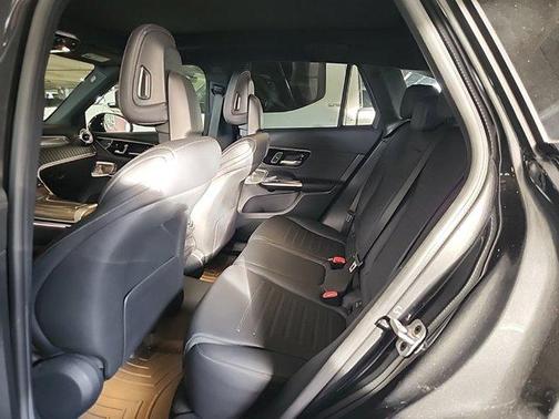 2023 Mercedes-Benz GLC 300 4MATIC