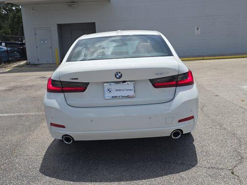 2024 BMW 330 i xDrive