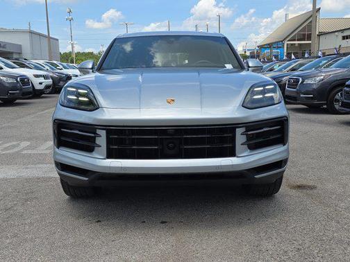 2024 Porsche Cayenne Base