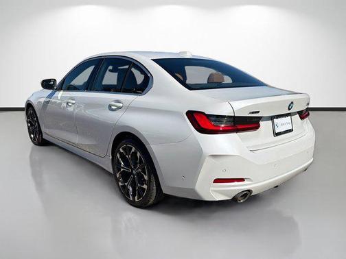 2025 BMW 330 xDrive