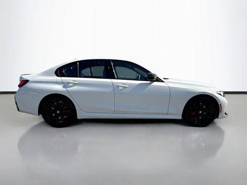 2026 BMW 330 i
