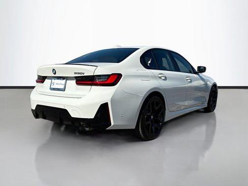 2026 BMW 330 i