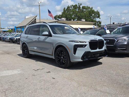 2026 BMW X7 xDrive40i