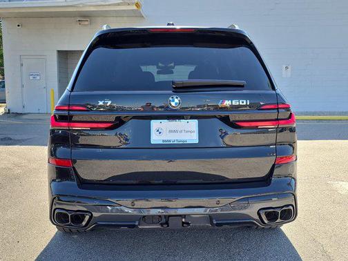2026 BMW X7 M60i