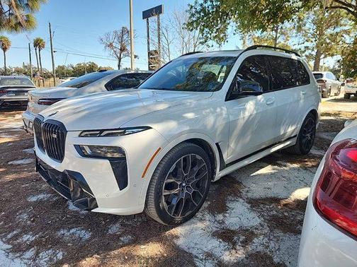 2024 BMW X7 M60i