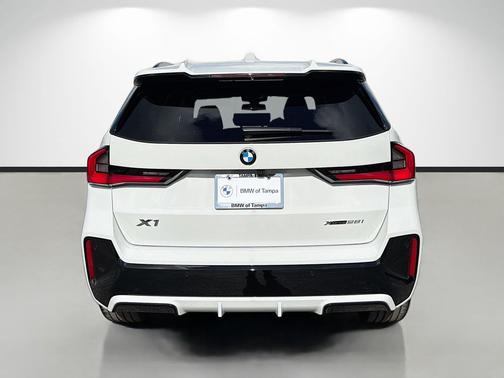Alpine White 2026 BMW X1 xDrive28i