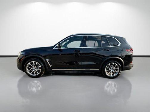 Black Sapphire Metallic 2026 BMW X5 xDrive40i