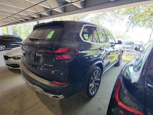 Black Sapphire Metallic 2026 BMW X5 xDrive40i