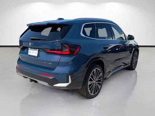 Night Dusk Blue Metallic 2026 BMW X1 xDrive28i