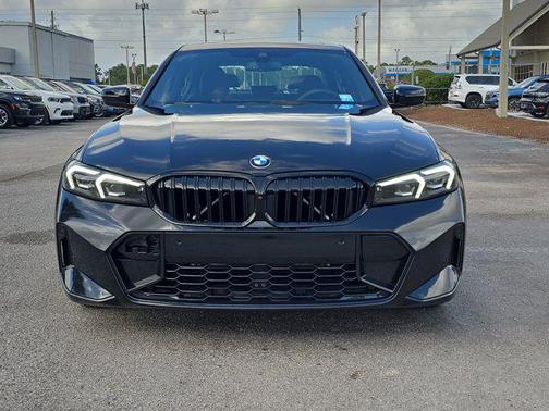 2026 BMW 330 i xDrive